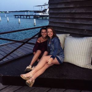 Meet your Posher, Ella